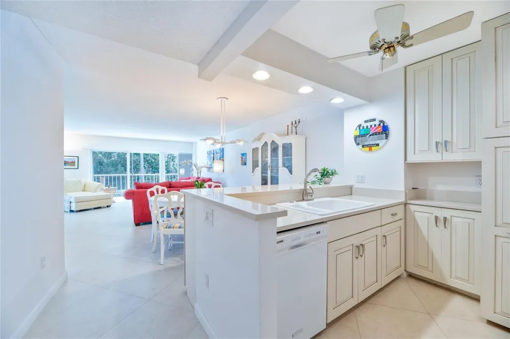 1021 Hillsboro Mile #G1 Hillsboro Beach, FL 33062