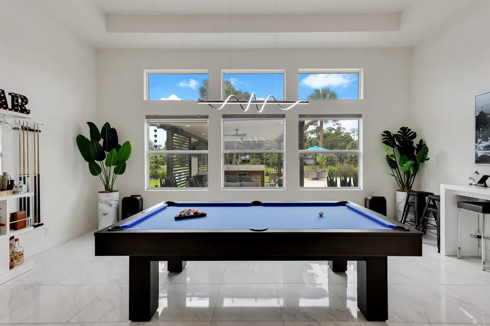 142 Brynhurst Court West Palm Beach, FL 33413