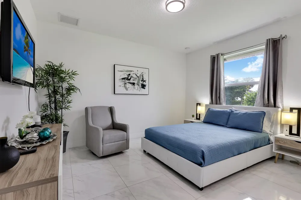 142 Brynhurst Court West Palm Beach, FL 33413