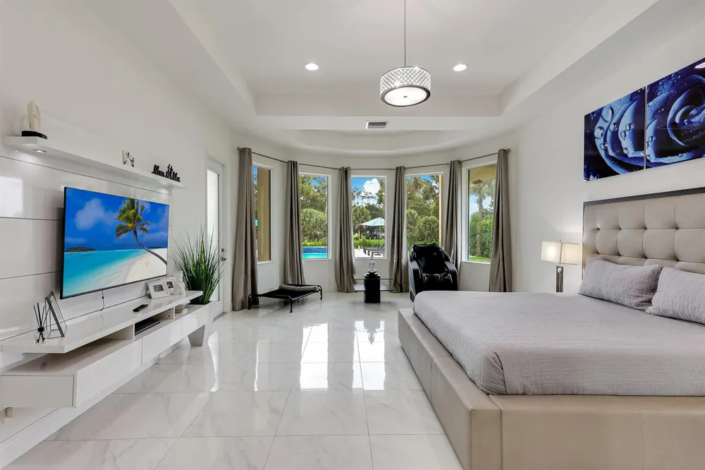 142 Brynhurst Court West Palm Beach, FL 33413