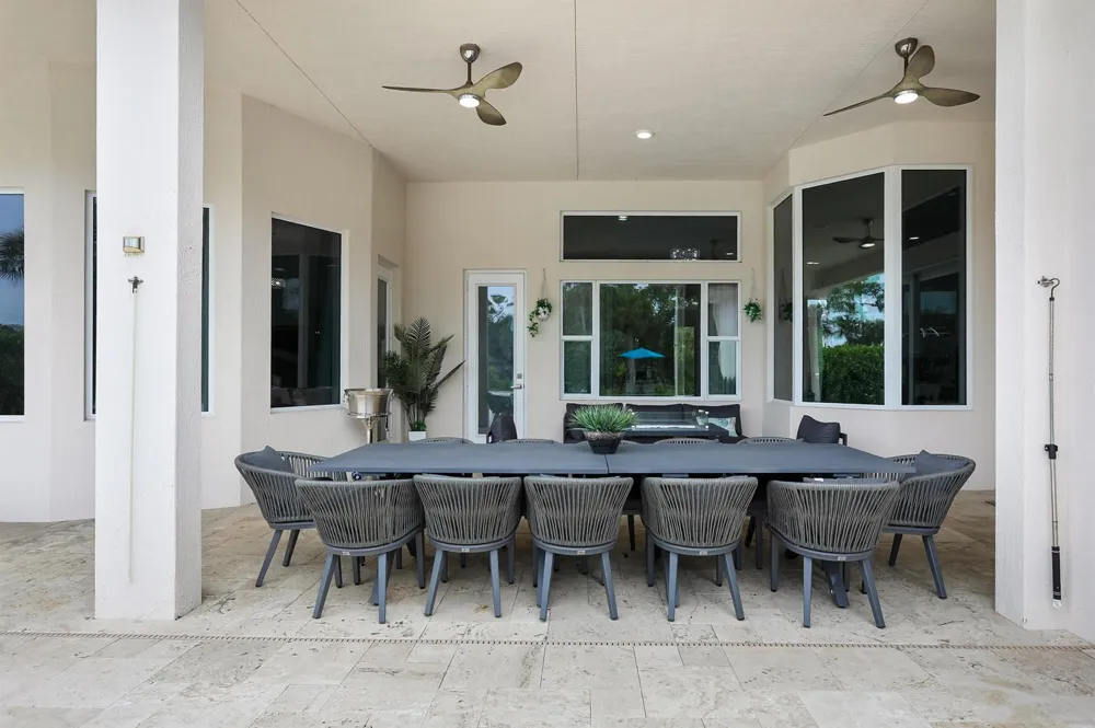 142 Brynhurst Court West Palm Beach, FL 33413