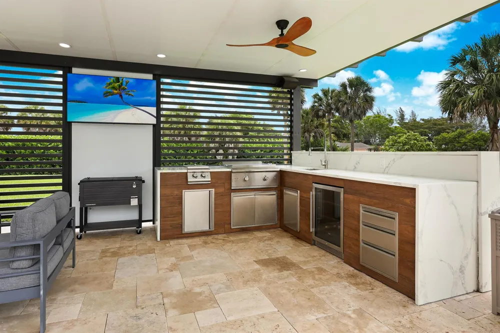 142 Brynhurst Court West Palm Beach, FL 33413