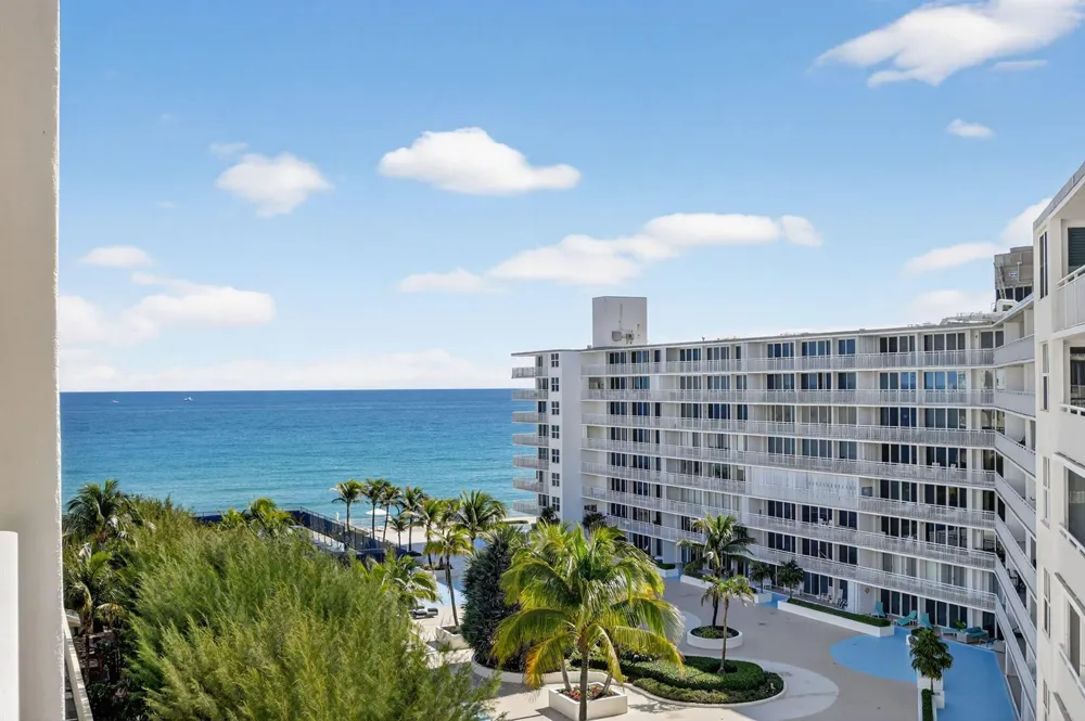 3540 S. Ocean Boulevard #810 South Palm Beach, FL 33480