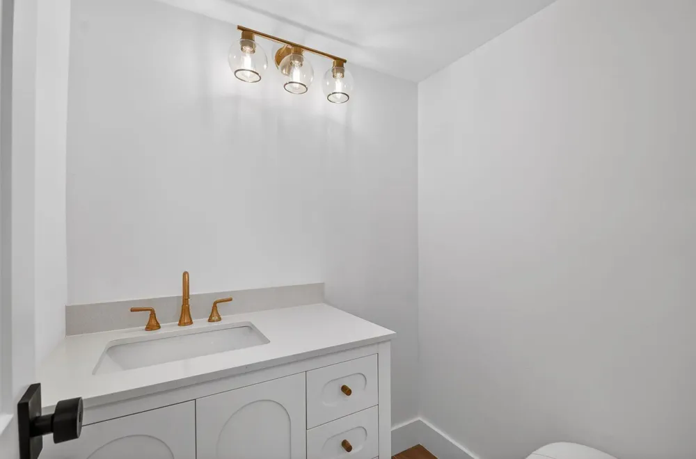 3540 S. Ocean Boulevard #810 South Palm Beach, FL 33480