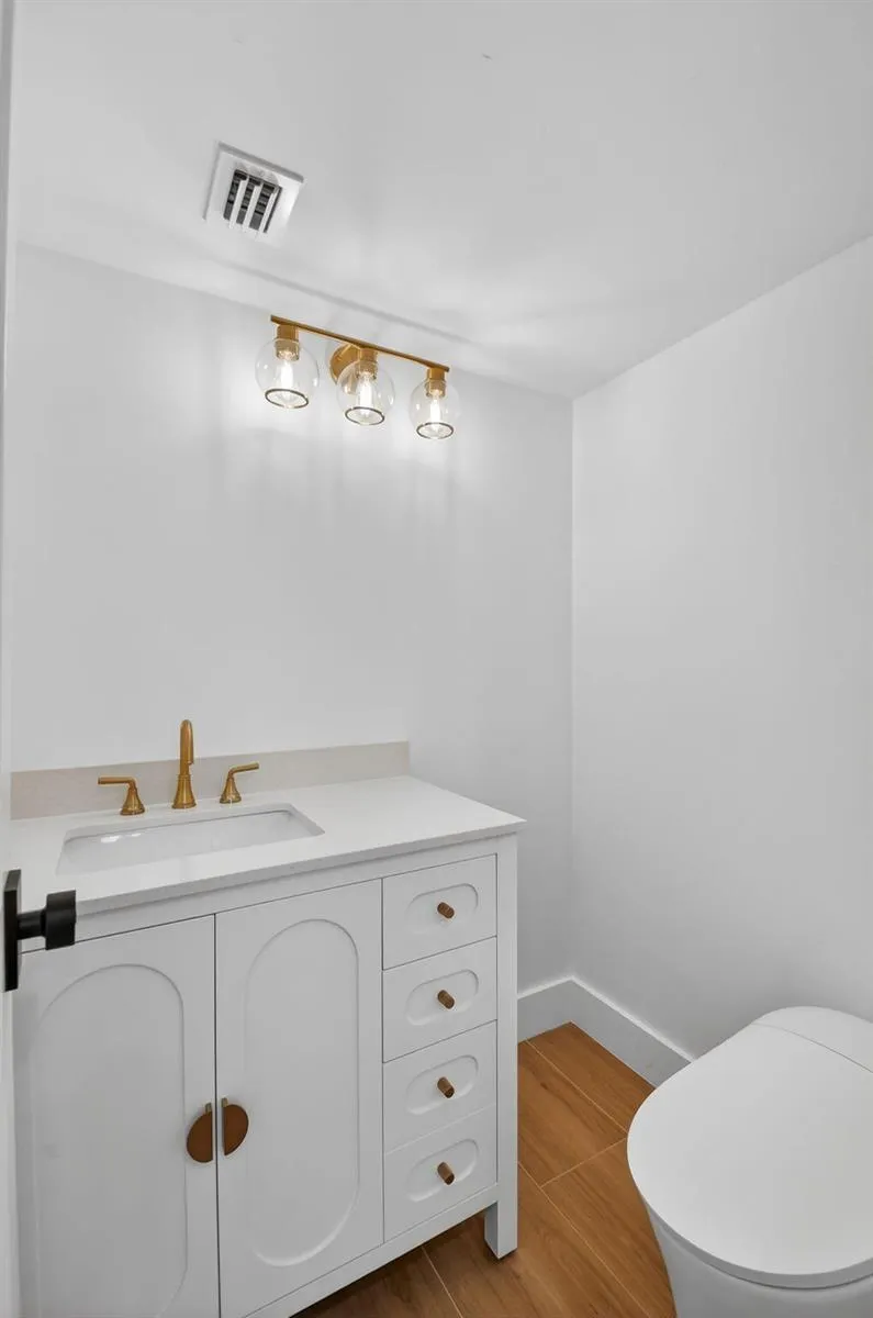 3540 S. Ocean Boulevard #810 South Palm Beach, FL 33480