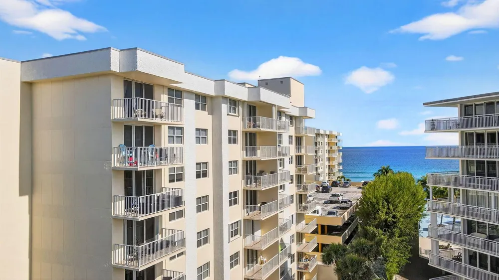 3540 S. Ocean Boulevard #810 South Palm Beach, FL 33480