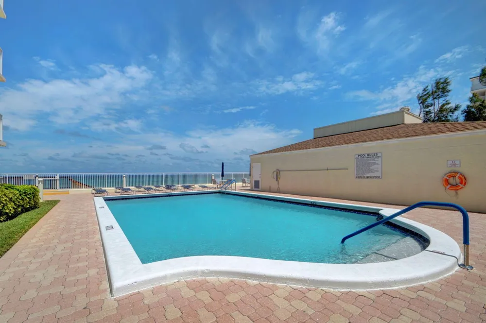 3540 S. Ocean Boulevard #810 South Palm Beach, FL 33480