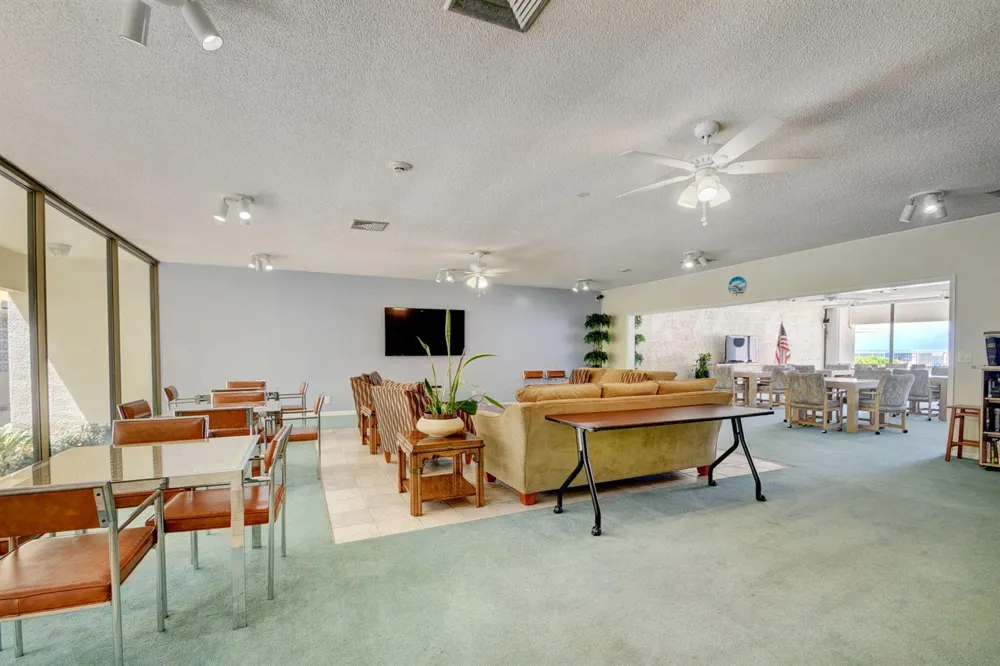 3540 S. Ocean Boulevard #810 South Palm Beach, FL 33480