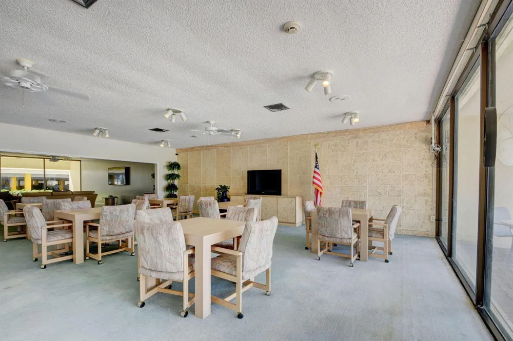 3540 S. Ocean Boulevard #810 South Palm Beach, FL 33480