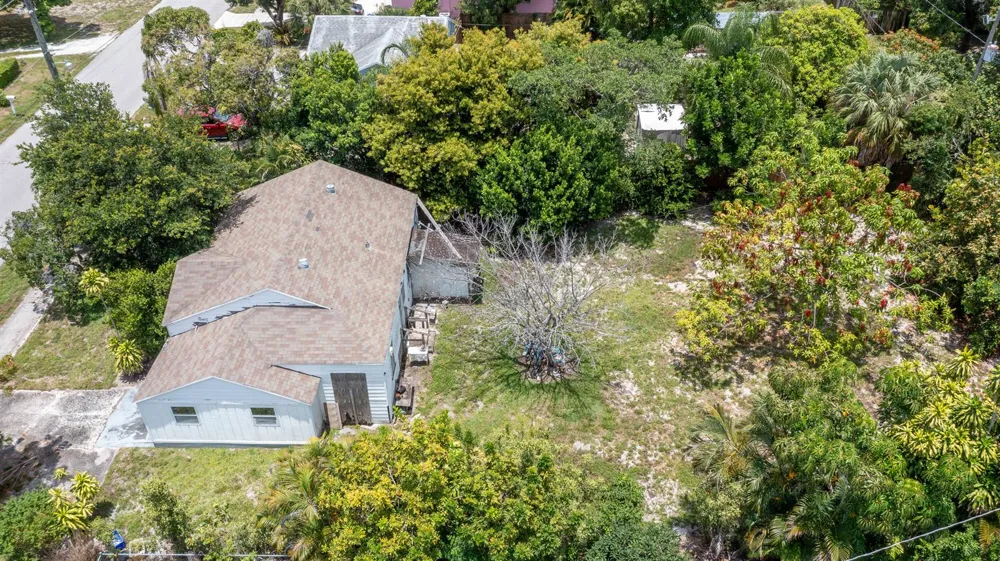 229 SW 4th Avenue Delray Beach, FL 33444