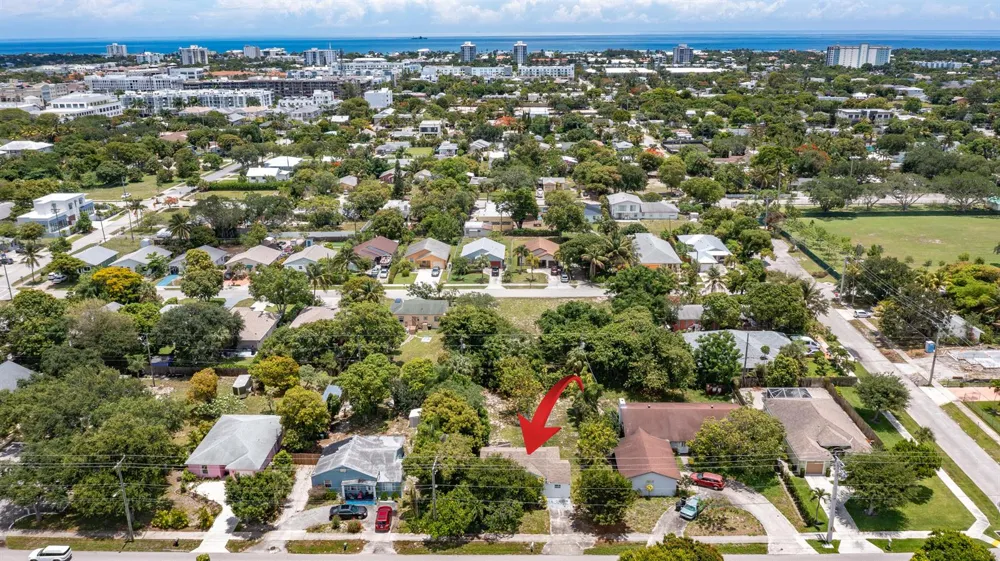 229 SW 4th Avenue Delray Beach, FL 33444