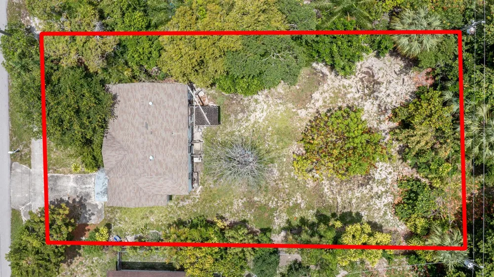 229 SW 4th Avenue Delray Beach, FL 33444