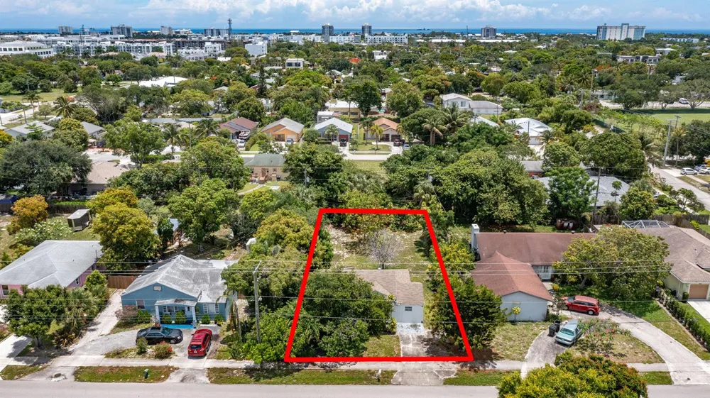 229 SW 4th Avenue Delray Beach, FL 33444