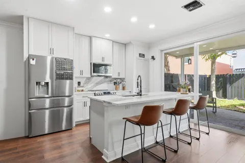 3221 Johns Place