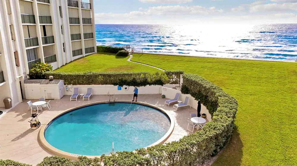 5400 Ocean Drive #1b Riviera Beach, FL 33404
