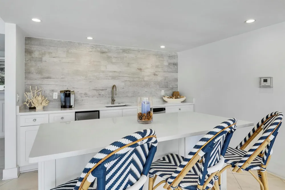 5400 Ocean Drive #1b Riviera Beach, FL 33404