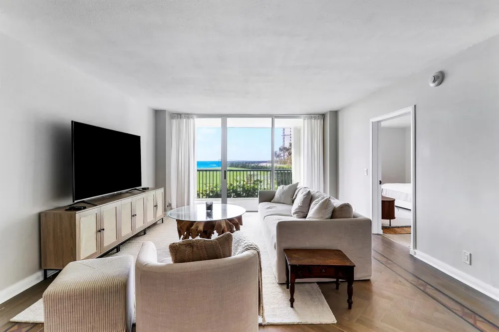 5400 Ocean Drive #1b Riviera Beach, FL 33404