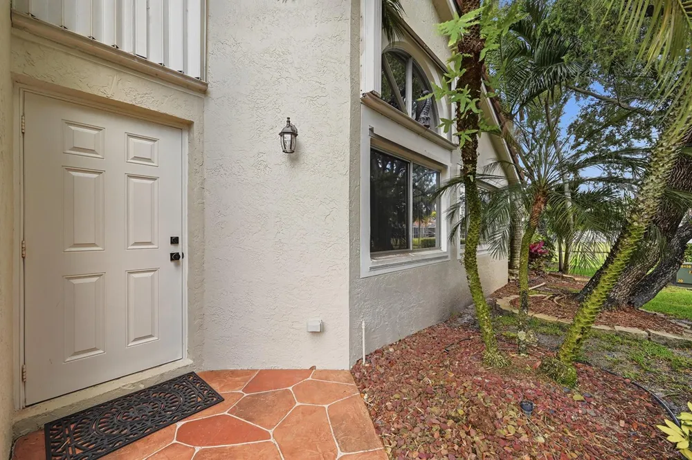 7618 S Pinewalk Dr S #132 Margate, FL 33063