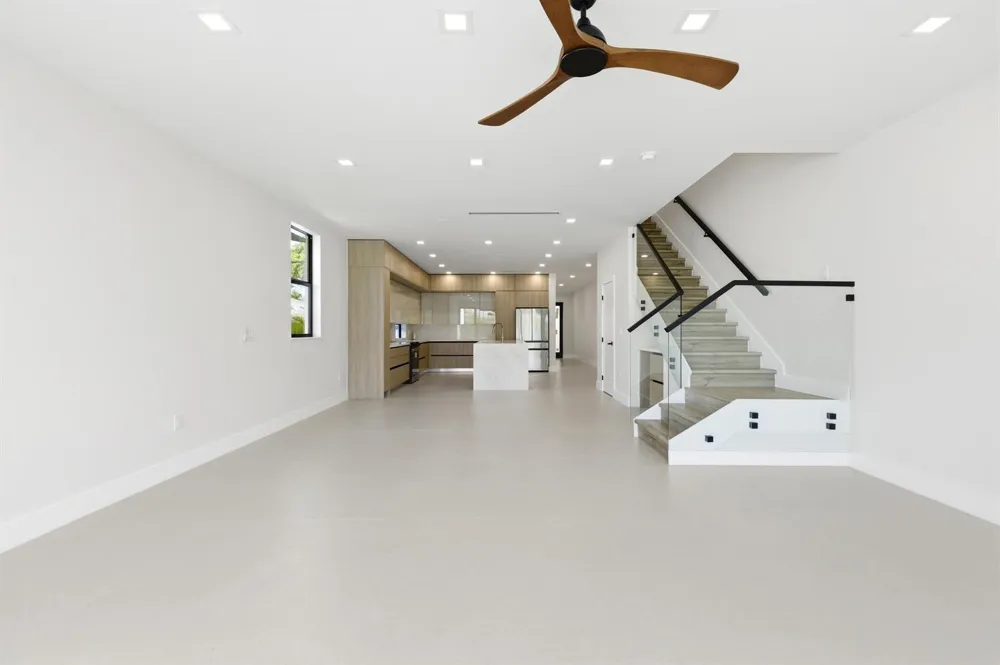 821 SW 1st Street Fort Lauderdale, FL 33312