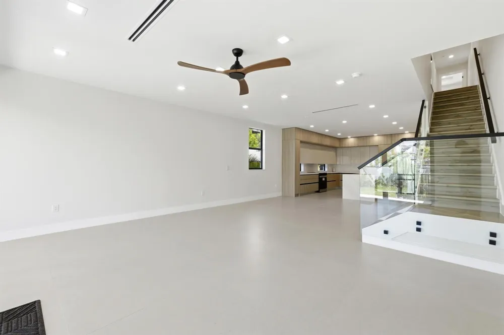 821 SW 1st Street Fort Lauderdale, FL 33312