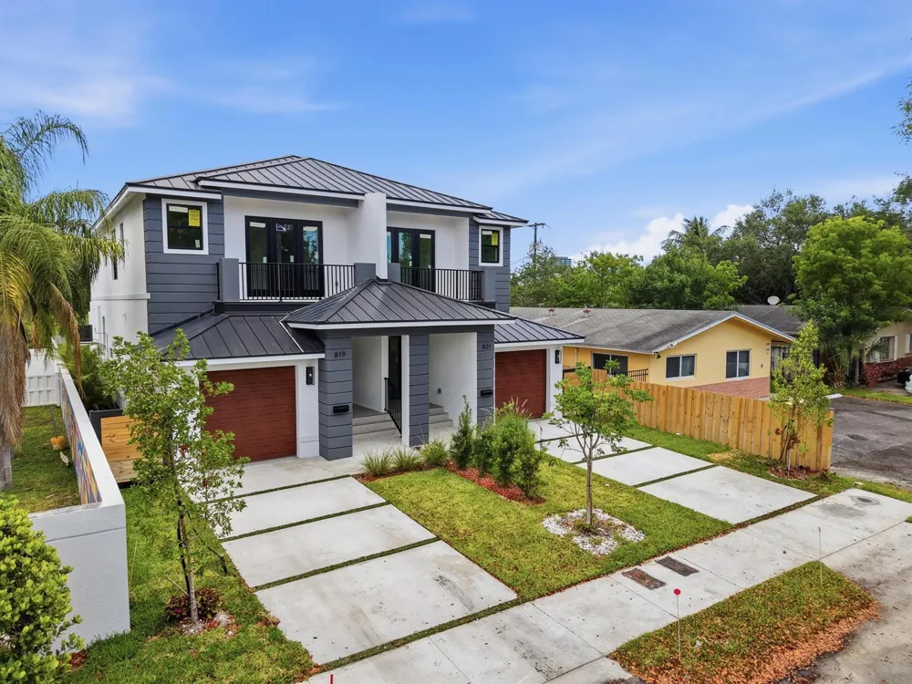 821 SW 1st Street Fort Lauderdale, FL 33312