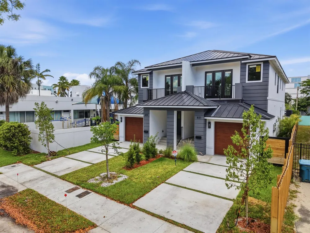 821 SW 1st Street Fort Lauderdale, FL 33312