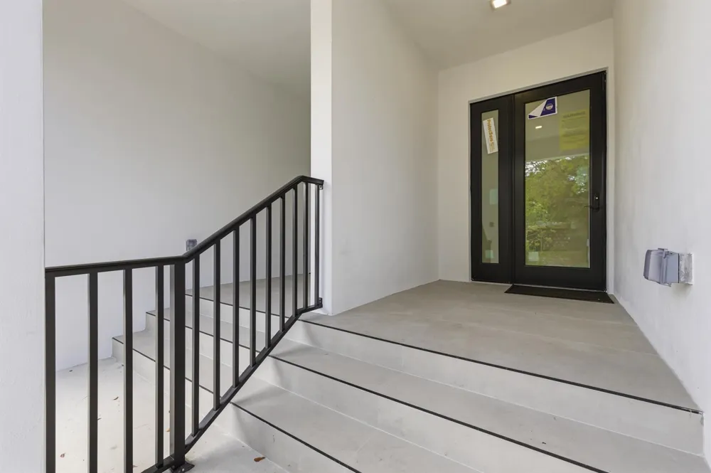 821 SW 1st Street Fort Lauderdale, FL 33312