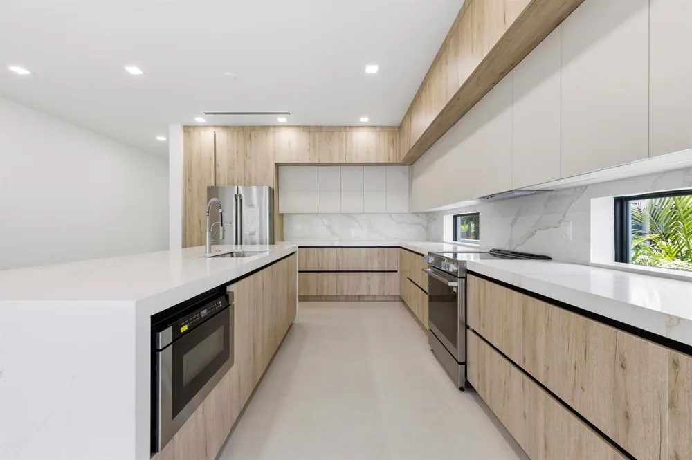 819 SW 1st Street Fort Lauderdale, FL 33312