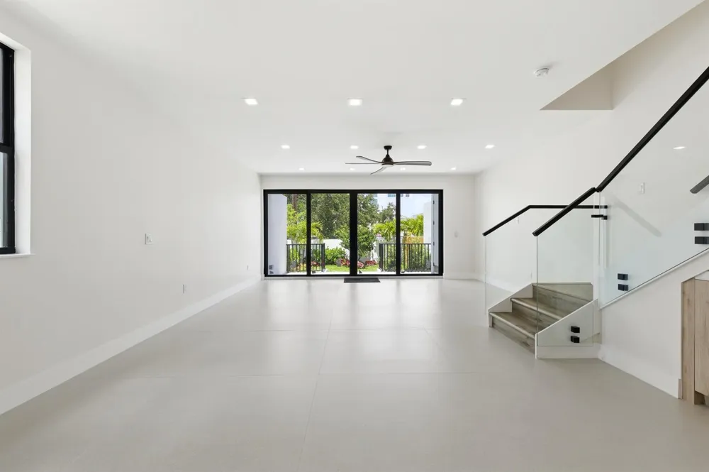 819 SW 1st Street Fort Lauderdale, FL 33312