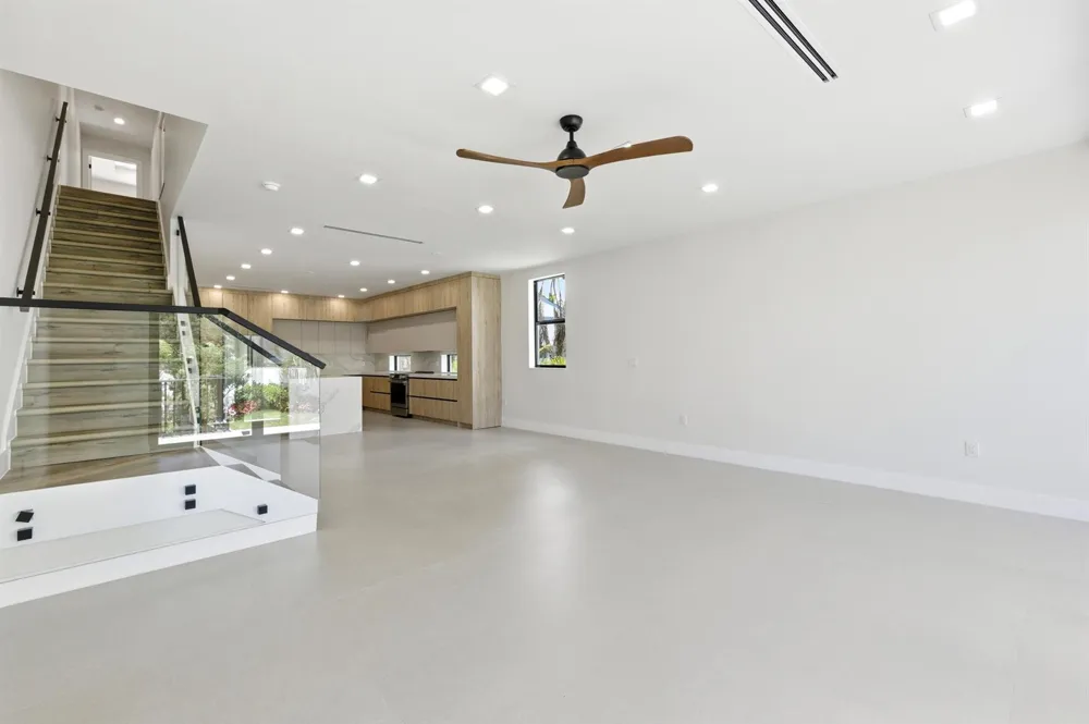 819 SW 1st Street Fort Lauderdale, FL 33312