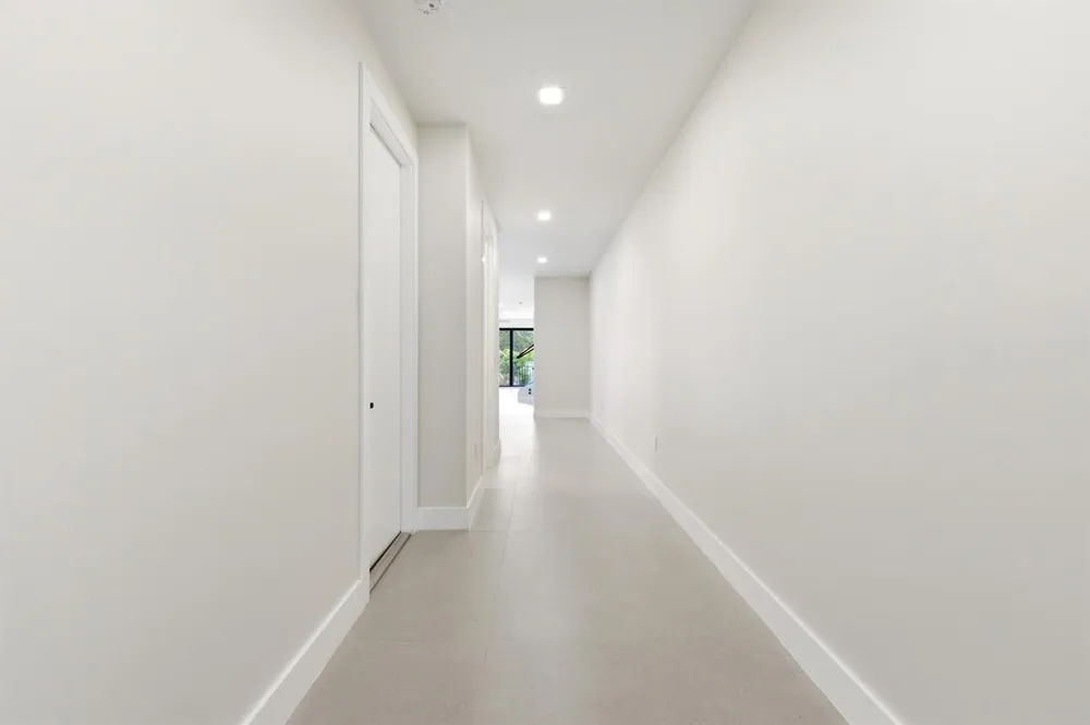 819 SW 1st Street Fort Lauderdale, FL 33312