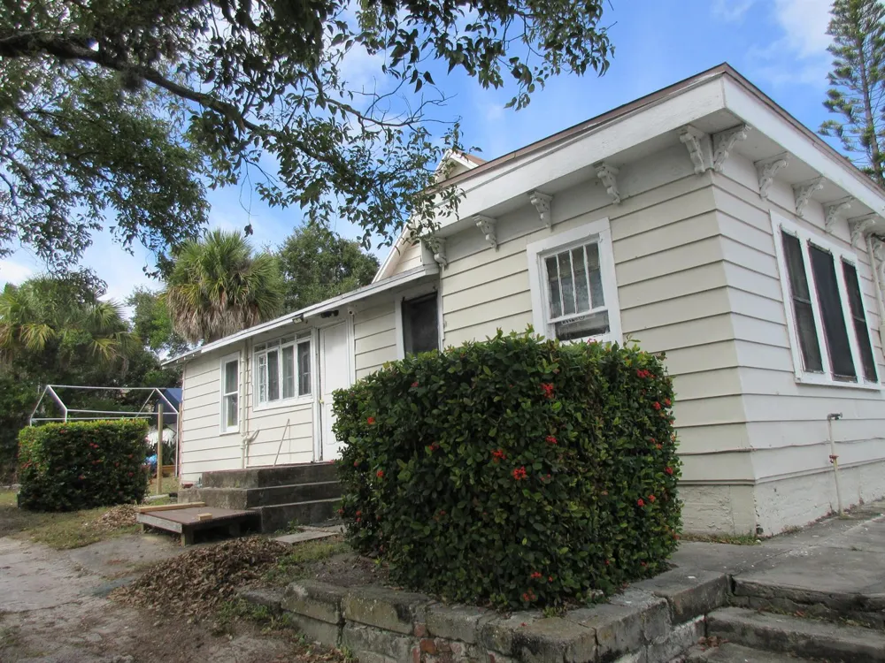 603 Avenue Avenue E Fort Pierce, FL 34950