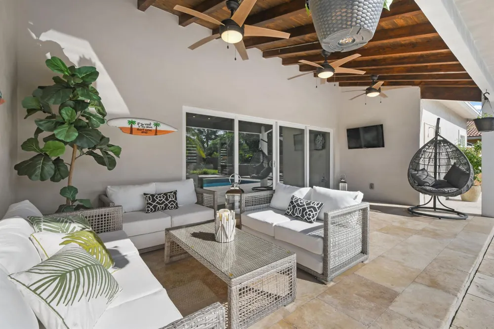 7101 W Lake Drive Lake Clarke Shores, FL 33406