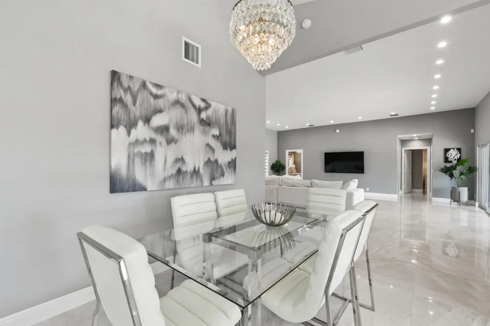 7101 W Lake Drive Lake Clarke Shores, FL 33406