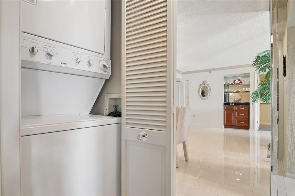1201 S Ocean #704s Hollywood, FL 33019