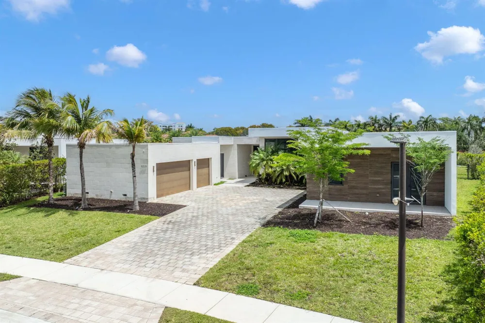 16539 Botaniko Dr Drive Weston, FL 33326