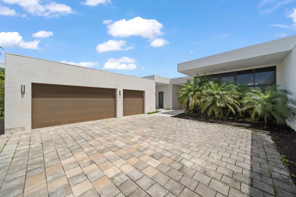 16539 Botaniko Dr Drive Weston, FL 33326