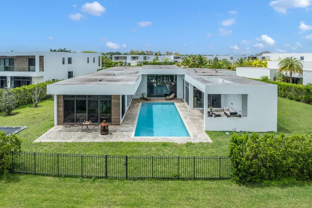 16539 Botaniko Dr Drive Weston, FL 33326