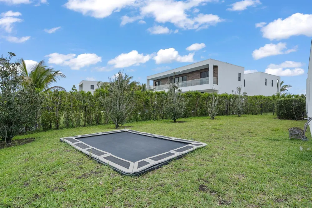 16539 Botaniko Dr Drive Weston, FL 33326