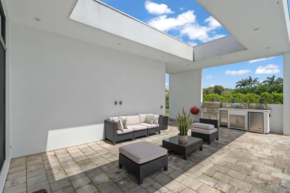 16539 Botaniko Dr Drive Weston, FL 33326