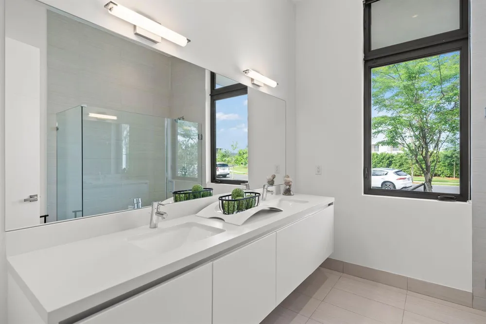 16539 Botaniko Dr Drive Weston, FL 33326