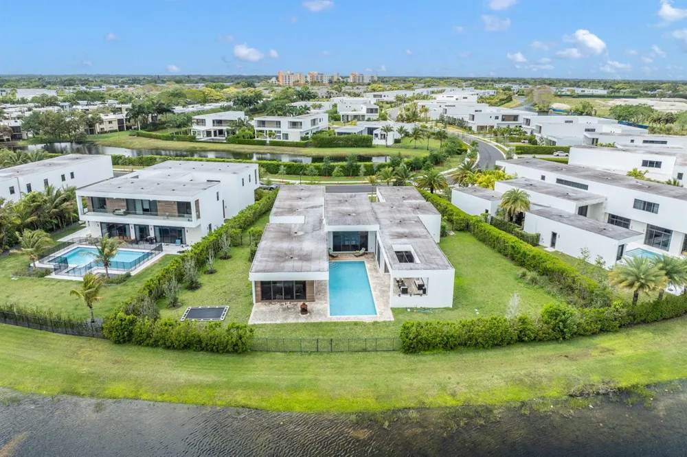 16539 Botaniko Dr Drive Weston, FL 33326