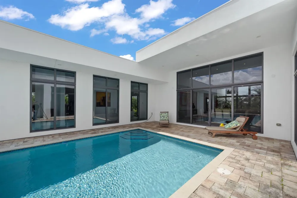 16539 Botaniko Dr Drive Weston, FL 33326