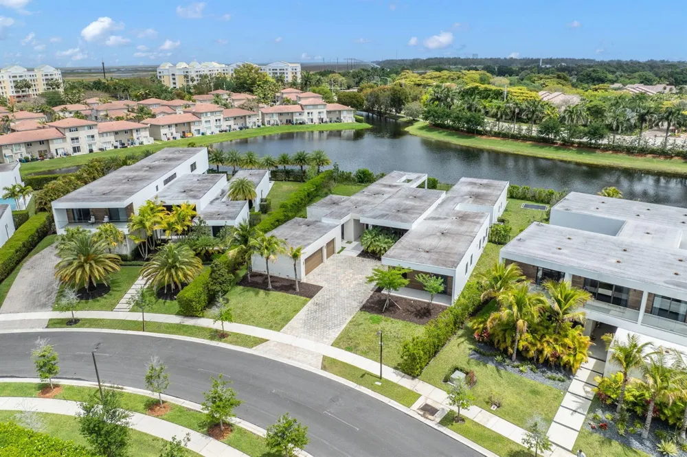 16539 Botaniko Dr Drive Weston, FL 33326