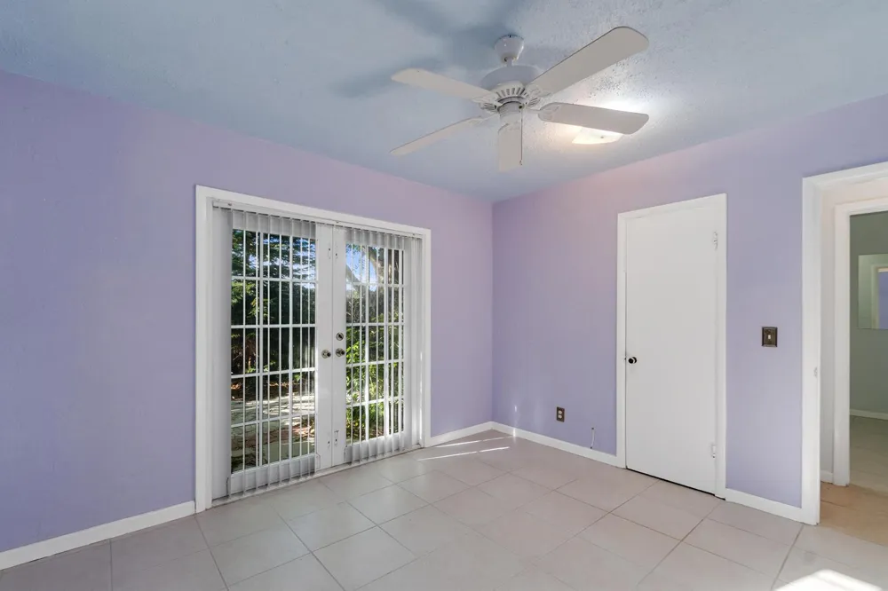 1545 Highland Avenue Vero Beach, FL 32960