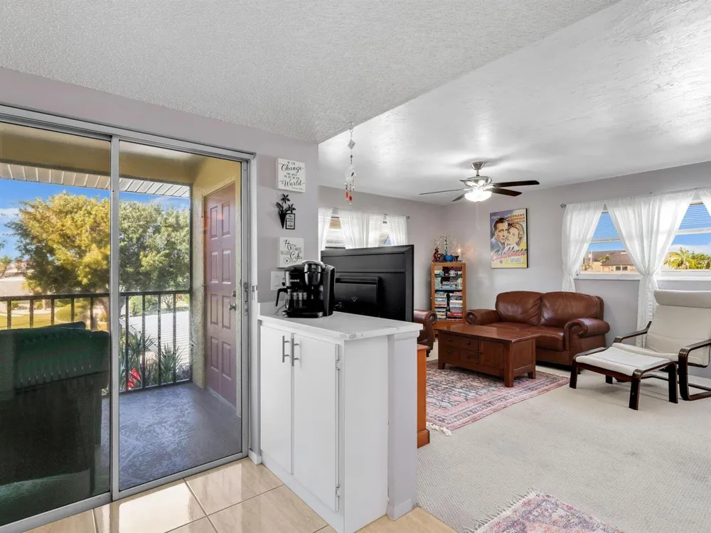 4021 SE 19th Avenue #201 Cape Coral, FL 33904