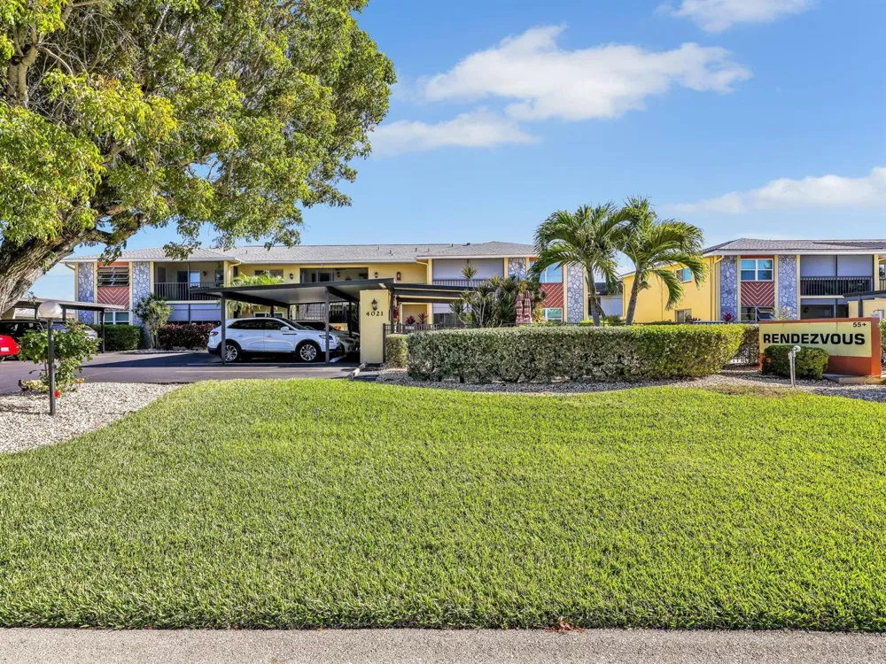 4021 SE 19th Avenue #201 Cape Coral, FL 33904