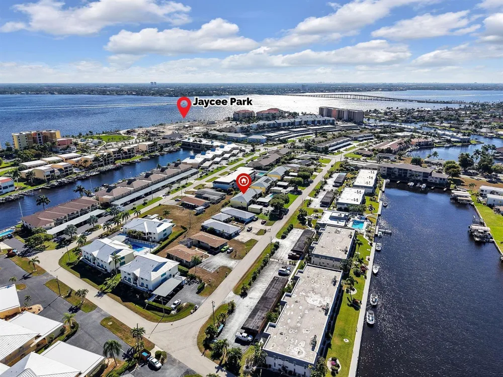 4021 SE 19th Avenue #201 Cape Coral, FL 33904