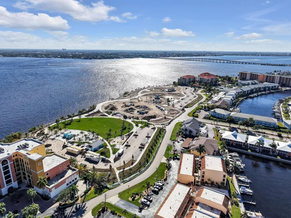 4021 SE 19th Avenue #201 Cape Coral, FL 33904