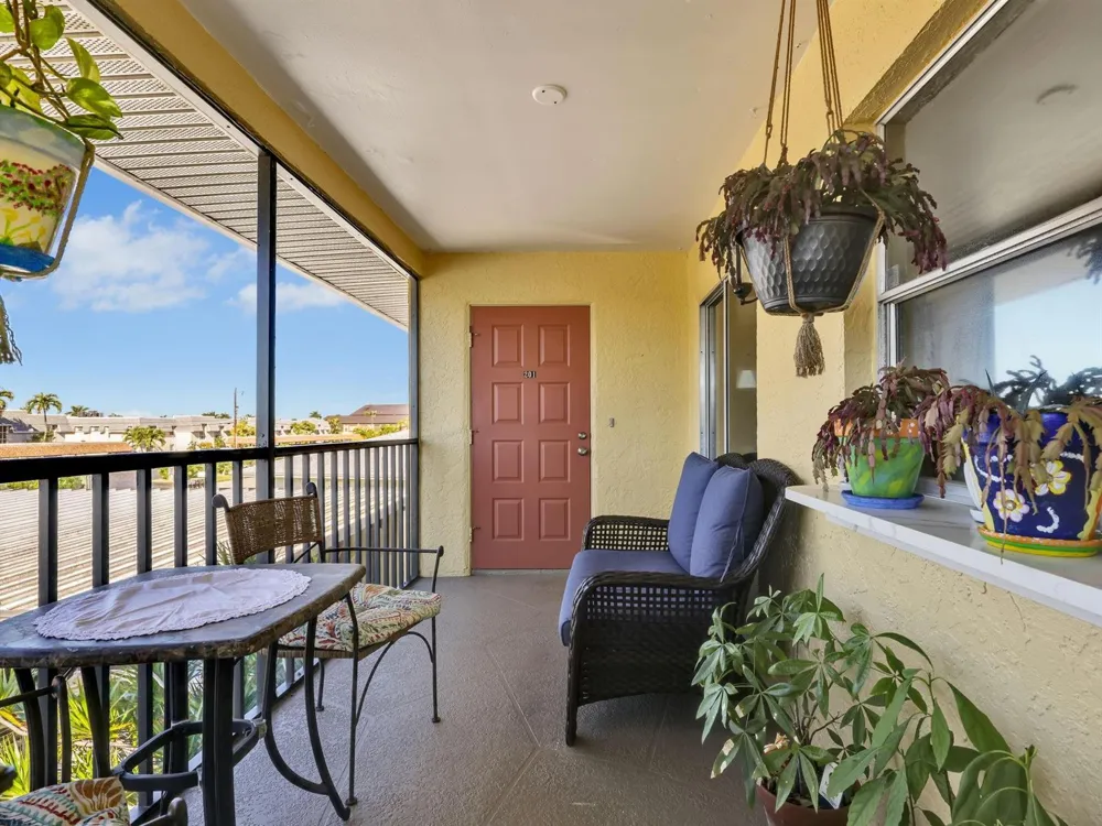4021 SE 19th Avenue #201 Cape Coral, FL 33904